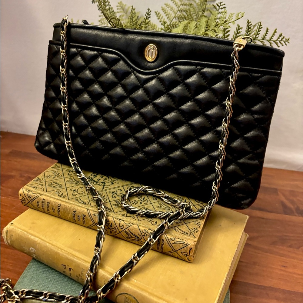 Ganson Black Vintage 80s Quilted Leather Bag Purse Chain Strap Gold Emblem
